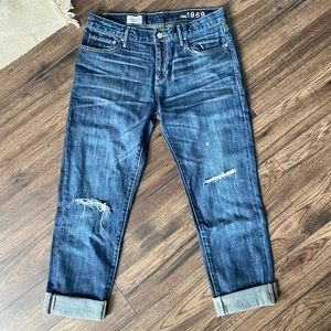 2/25✨Gap Boyfriend Jeans